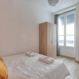 In Republique - 6p Cva Apartment
